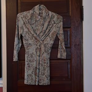 Sweet Pea by Stacy Frati Saige Green Paisley Wrap Top Size Large